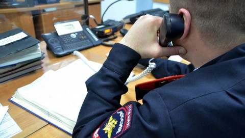 Полицейскими города Мирный установлен подозреваемый в краже с банковской карты